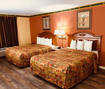 King Bed Room in Dunlap, TN
